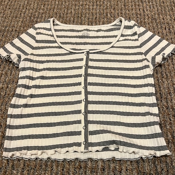 American Eagle Outfitters Tops - women’s american eagle top